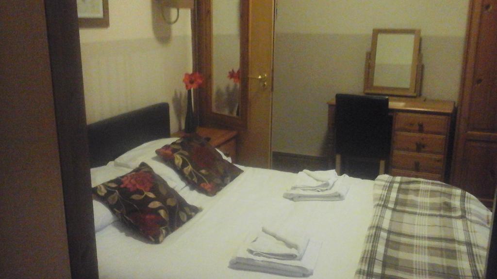Dillwyn'S Hotel Pontardawe 外观 照片