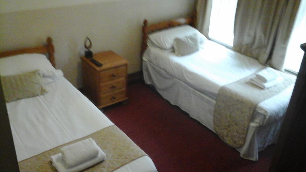 Dillwyn'S Hotel Pontardawe 外观 照片